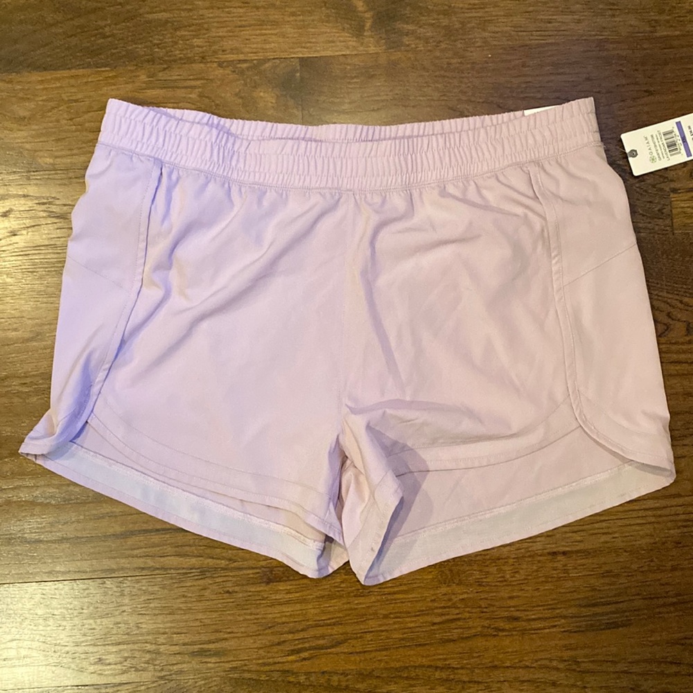 Gaiam 4” XXL purple Lavendar Frost woven short with mesh bottom NWT